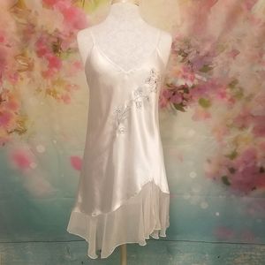 Vintage Secret Treasures Slip Nightgown Flower Embroidery Large
